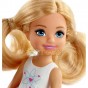 Barbie Dreamhouse Păpușa Chelsea set de călătorie cu accesorii FWV20