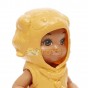 Păpușă Barbie Babysitters Bebeluș cu costum galben cățeluș GRP03