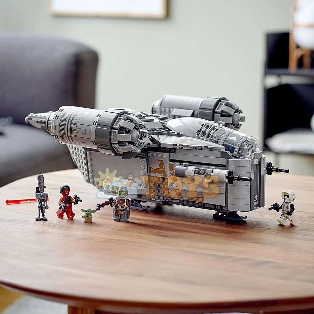 LEGO® Star Wars Transportul Mandalorian 75292 - 1023 piese