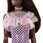 Păpușă Barbie Glitz Mini Dresses afro cu rochie strălucitoare HJR94